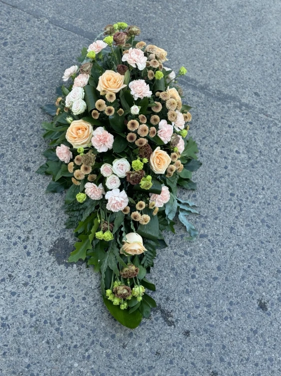 wiazanka_pogrzebowa_pastelowa_naturalna_1.jpg
